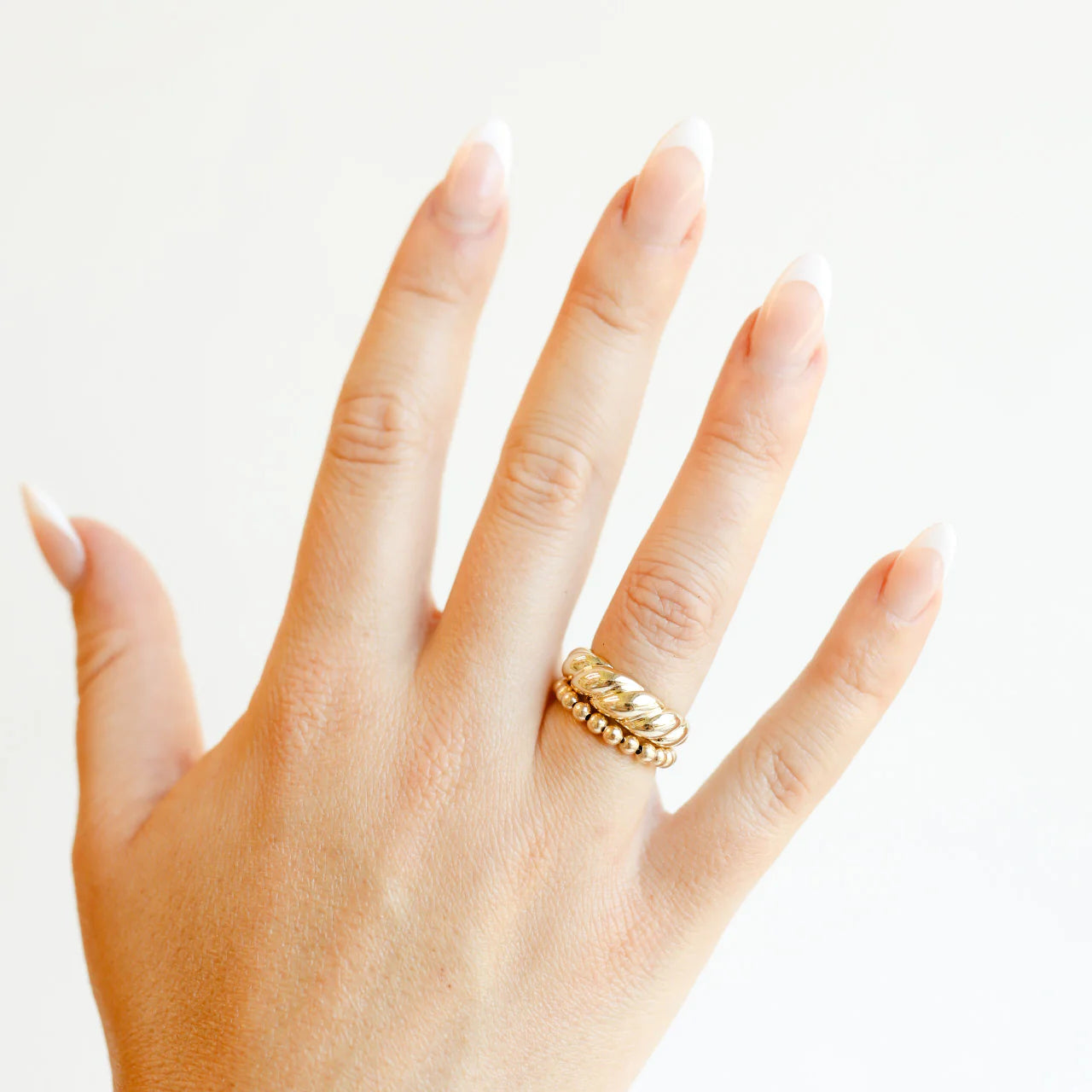 Beaded Blondes | Lauren 3MM Beaded Band Ring in Gold - preenteronline