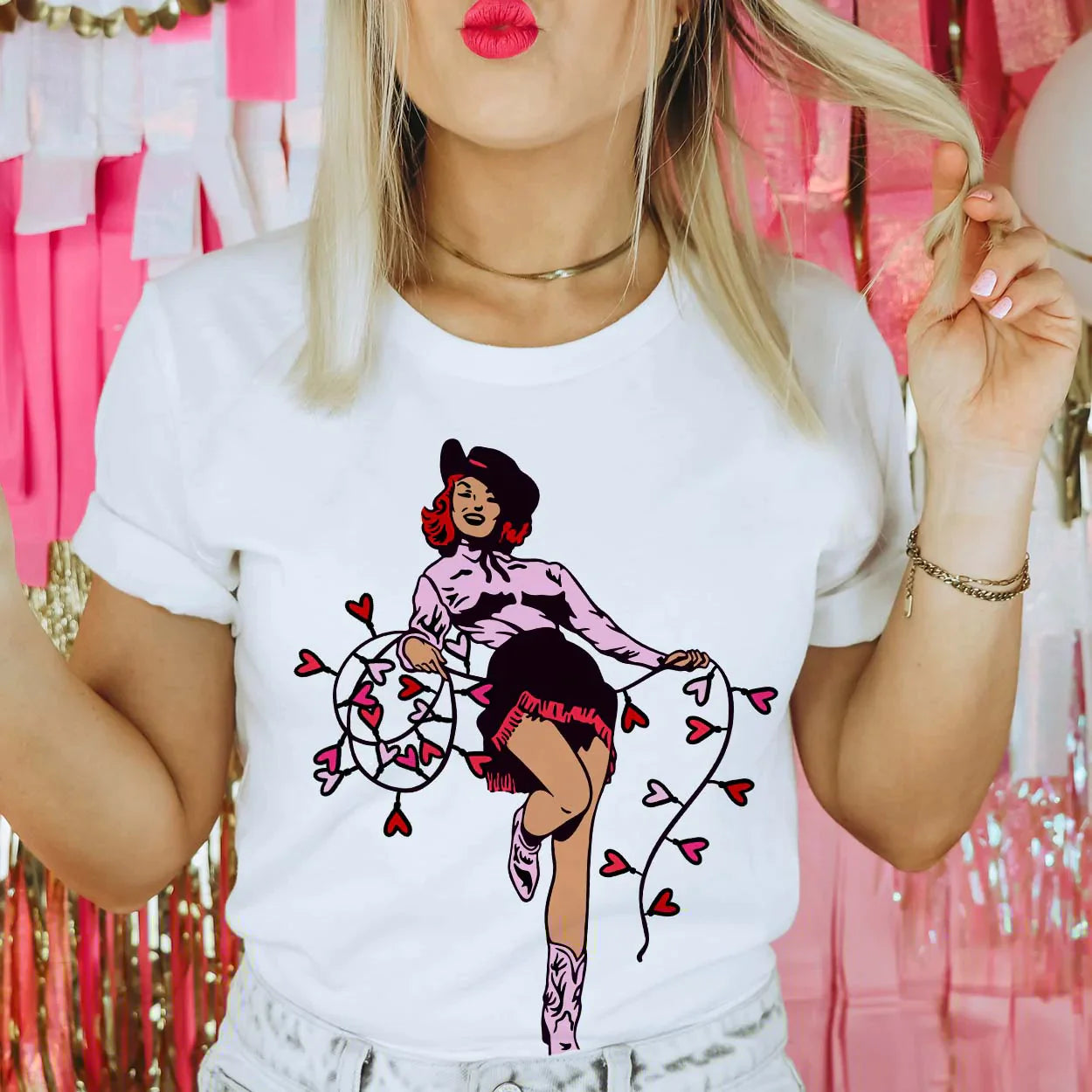 Online Exclusive | Valentine Cowgirl Short Sleeve Graphic Tee in White - preenteronline